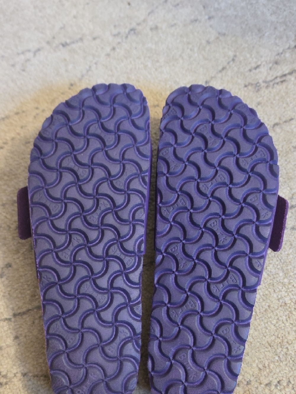 Birkenstock Madrid Big Buckle in a high-shine, Purple Dustk Or Açai, 9, Preowned - Picture 4 of 11